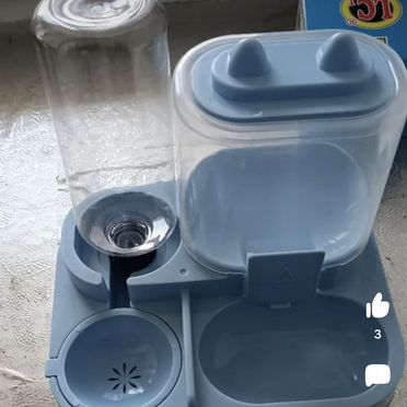 Кормушка для домашних животных
