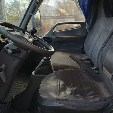 Бортовой грузовик Hyundai HD72 с КМУ UNIC, 2007